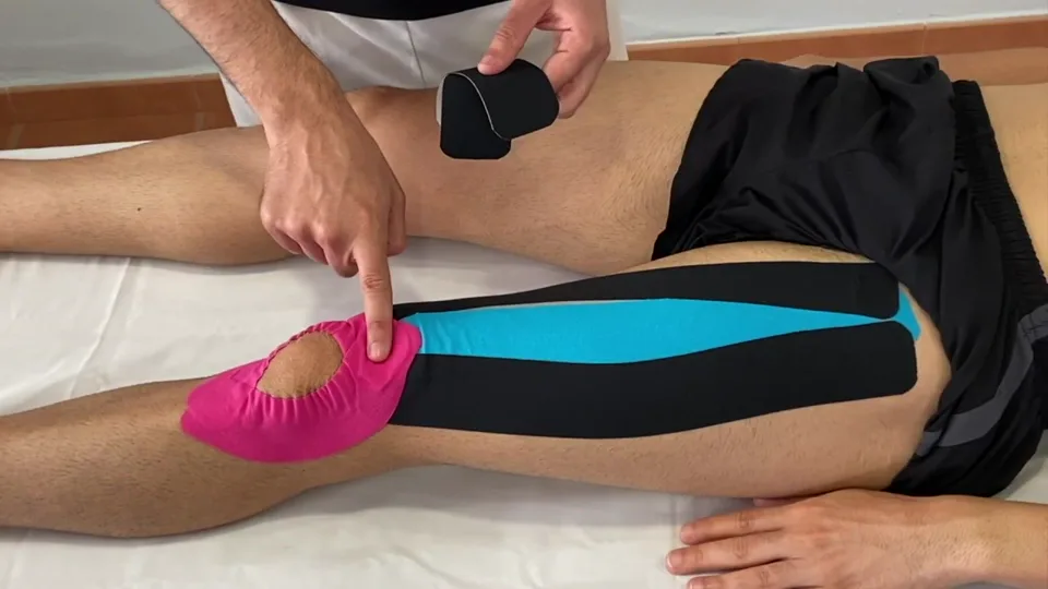 Demostración real de vendaje neuromuscular en la pierna